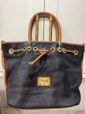 Valentina Black Tote with Tan Trim and Gold Hardware